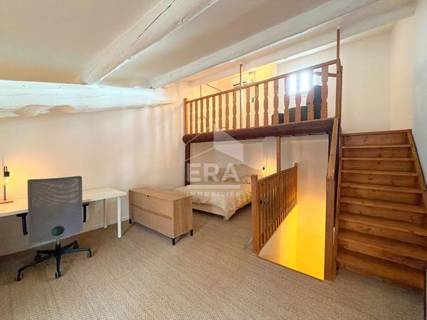 A LOUER A CADENET 84160 MAISON DE VILLAGE MEUBLEE TYPE 3 PIECES D'ENVIRON 55M² 