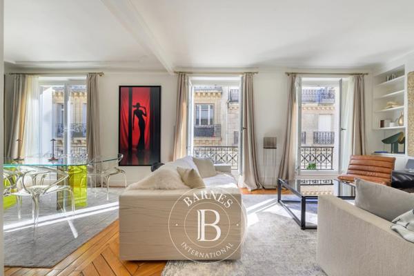 Paris 16ème, Appartement 2 Chambres -  104 m² à vendre