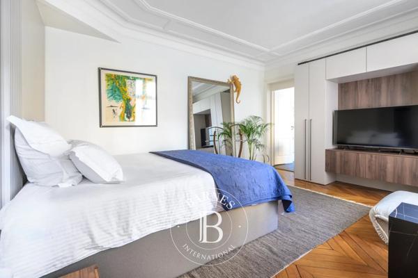 Paris 16ème, Appartement 2 Chambres -  104 m² à vendre