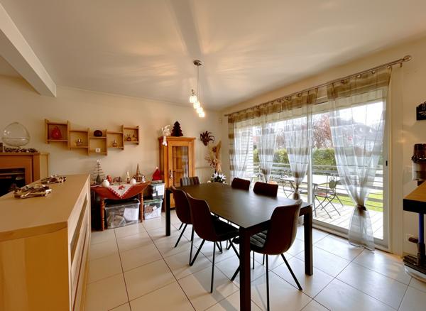 MAISON DOMOIS 6 PIÈCES 157 M²