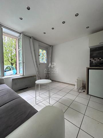 Appartement Poissy 1 pièce(s) 12.87 m2

Loyer €470.00/mois charges comprises **

- Ref : 8301
