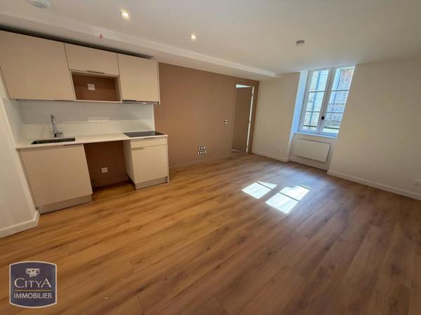 Appartement à louer 2 pièces 34.8m² Vichy (03200)