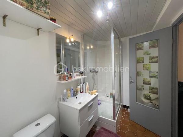 Immeuble mixte de 73,23 m²