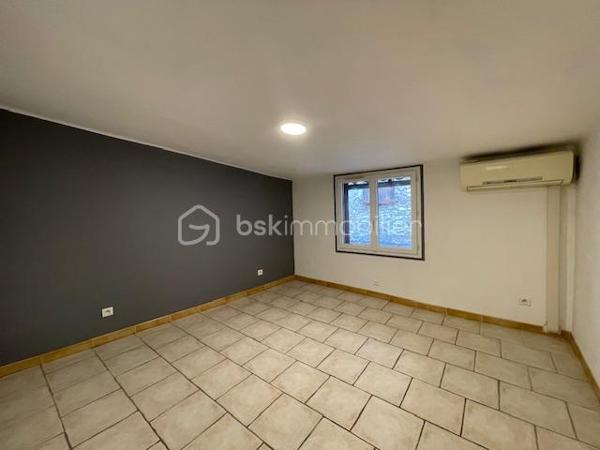 Immeuble mixte de 73,23 m²