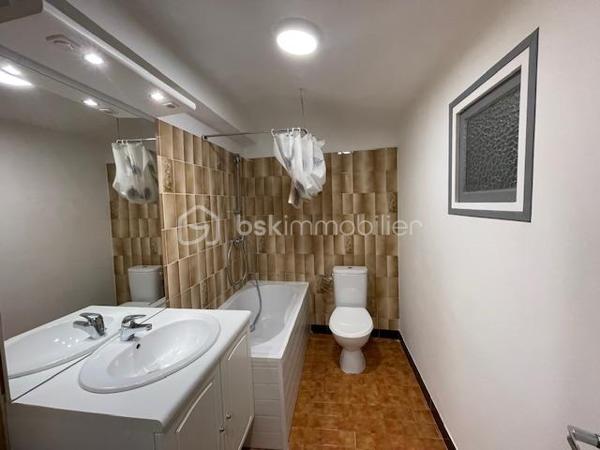 Immeuble mixte de 73,23 m²