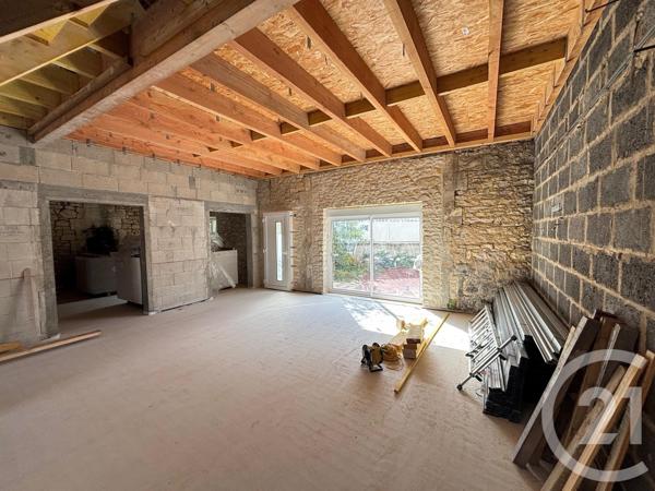Maison à vendre  8 pièces - 294 m 2   ROULLET ST ESTEPHE  - 16