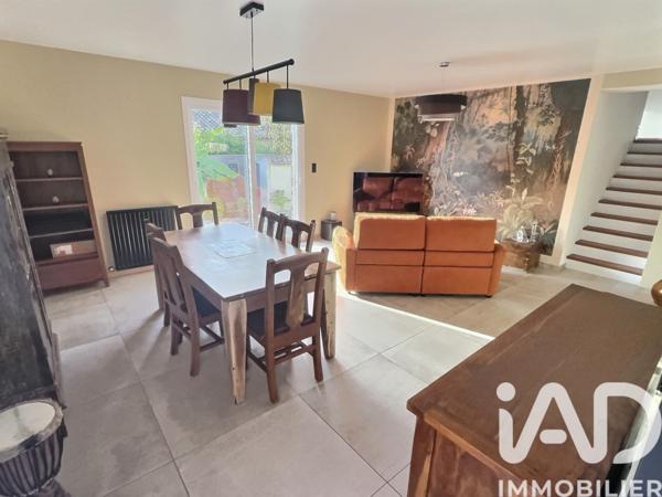 Maison à vendre 4 pièces 100 m² Saint-Cyr-sur-Mer