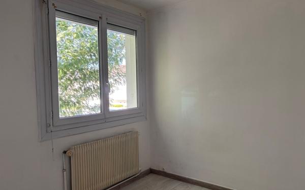 Maison à louer    4 pièces •  Avoine