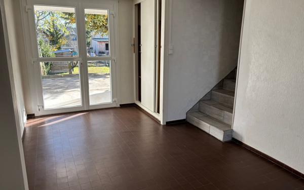 Maison à louer    4 pièces •  Avoine