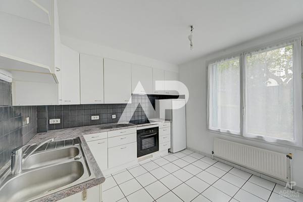 Maison Rueil-malmaison 6 pièce(s) 140 m² 885 000 € **  - Référence  20222