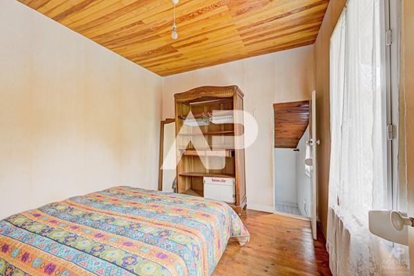 Maison Rueil-malmaison 6 pièce(s) 140 m² 885 000 € **  - Référence  20222