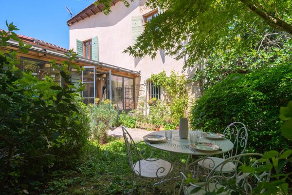 Saint-Didier-au-Mont-d'Or - Centre - Maison de village - 2 chambres - Jardin
