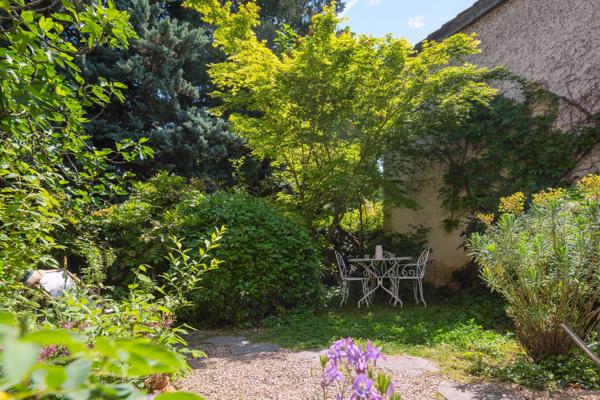 Saint-Didier-au-Mont-d'Or - Centre - Maison de village - 2 chambres - Jardin