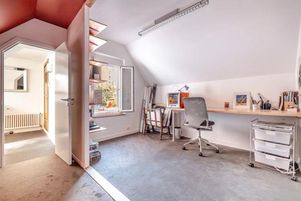 Maison d'architecte avec de beaux volumes - Bécon COURBEVOIE -