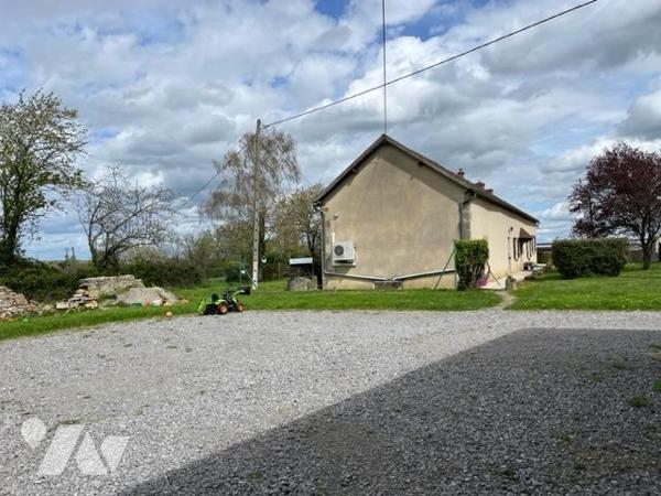 Maison à la campagne avec dépendances et 6 ha. prés ALLIER 03160 BOURBONL4ARCHAMBAULT