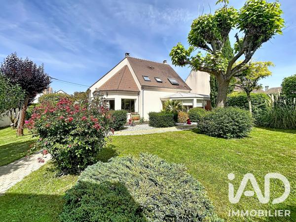 Maison à vendre 6 pièces 258 m² Favières