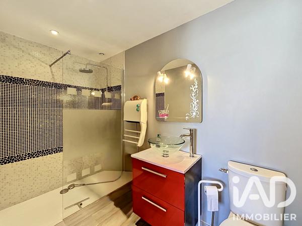Maison à vendre 6 pièces 258 m² Favières
