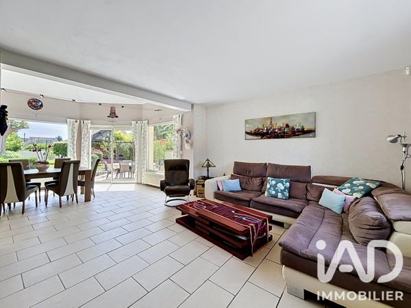 Maison à vendre 6 pièces 258 m² Favières
