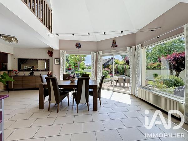 Maison à vendre 6 pièces 258 m² Favières