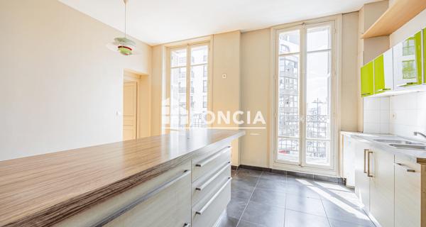 À vendre Appartement 5 pièces 123 m² - Paris 75011