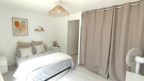 Magnifique grange en pierre rénovée sur plus de 2 970 m² de terrain