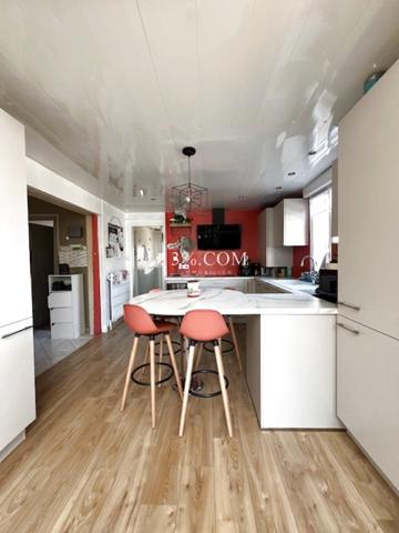 Maison 6 pièce(s) 4 chambre(s) 120 m²