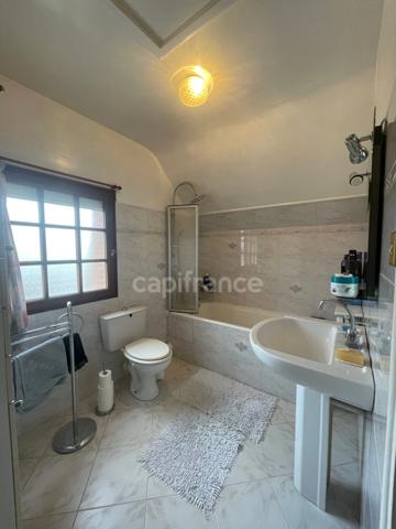 * Petit Quevilly*Maison T4 de 83 m², à 5 min du jardin des plantes de Rouen, 2 chambres possibilité 3, jardin et double garage