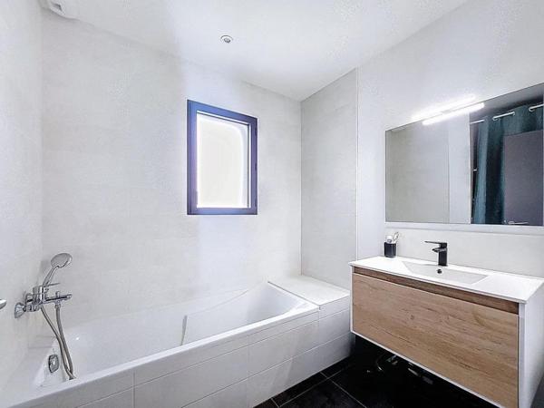 Pavillon de plain-pied de 2023, économique et au calme