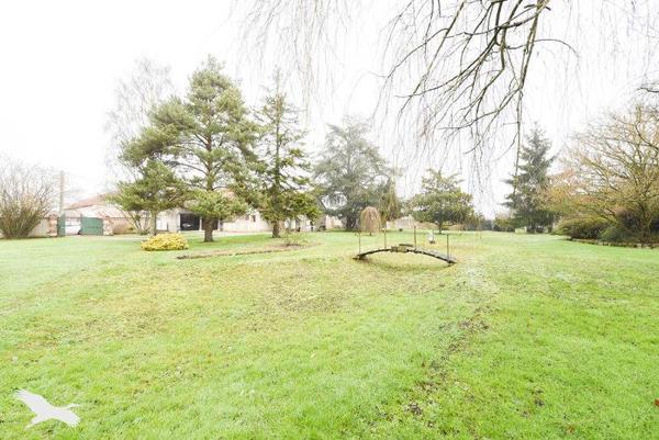 Maison à vendre |  Mont-près-Chambord |  8 pièces | 328,2 m²