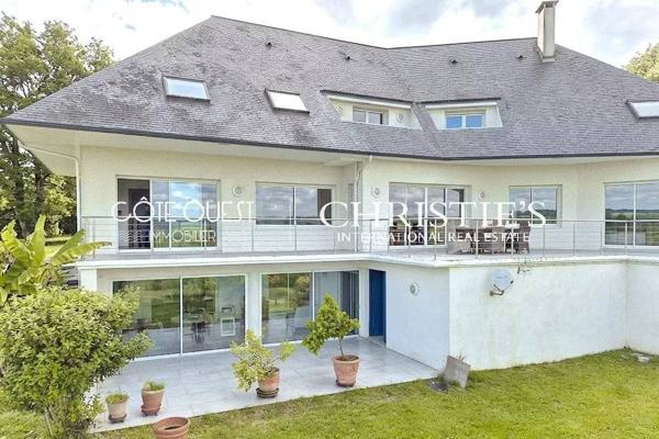À vendre Jurançon - Maison contemporaine avec piscine vue Pyrénées