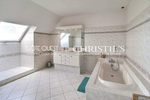 À vendre Jurançon - Maison contemporaine avec piscine vue Pyrénées