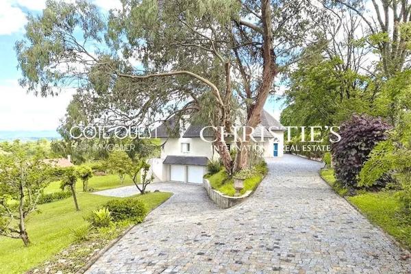 À vendre Jurançon - Maison contemporaine avec piscine vue Pyrénées