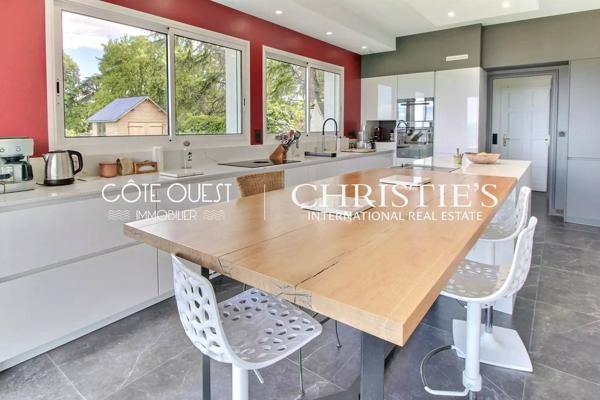 À vendre Jurançon - Maison contemporaine avec piscine vue Pyrénées