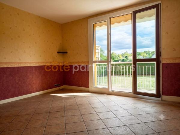 Vente
                Appartement57,67 m² - 3 Pièces -
                    JOUE LES TOURS (37300)