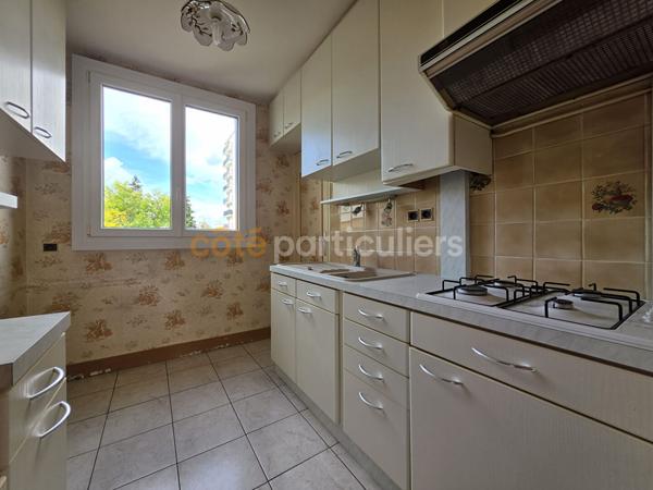 Vente
                Appartement57,67 m² - 3 Pièces -
                    JOUE LES TOURS (37300)
