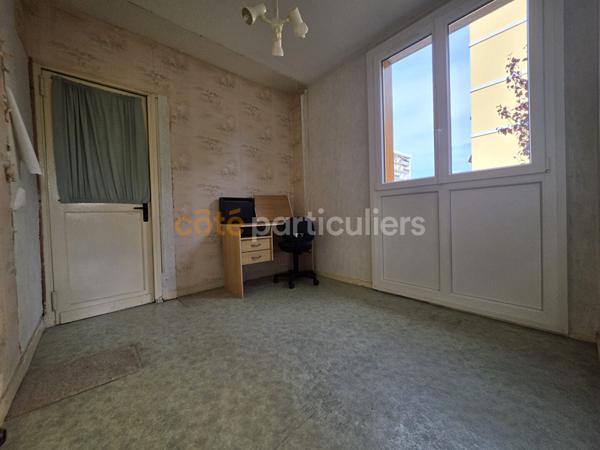 Vente
                Appartement57,67 m² - 3 Pièces -
                    JOUE LES TOURS (37300)