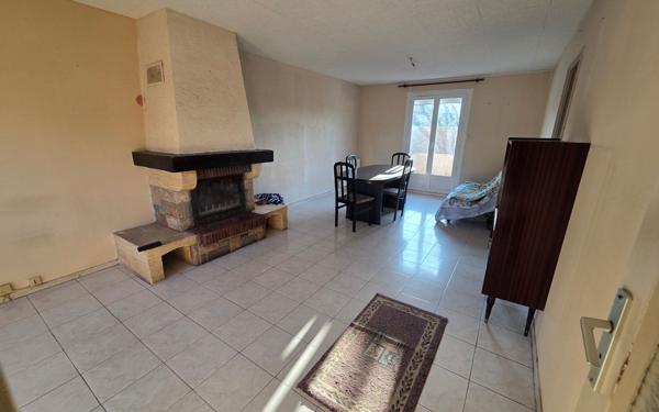 Maison à vendre    5 pièces • 125 m2 Blanzy