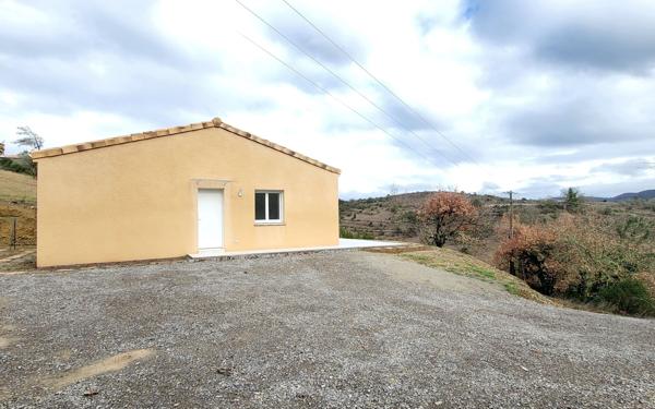 Maison à louer    4 pièces •  Uzer