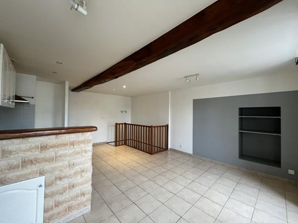 Appartement à vendre |                                       Pons |                                        3 pièces  |  57 m²