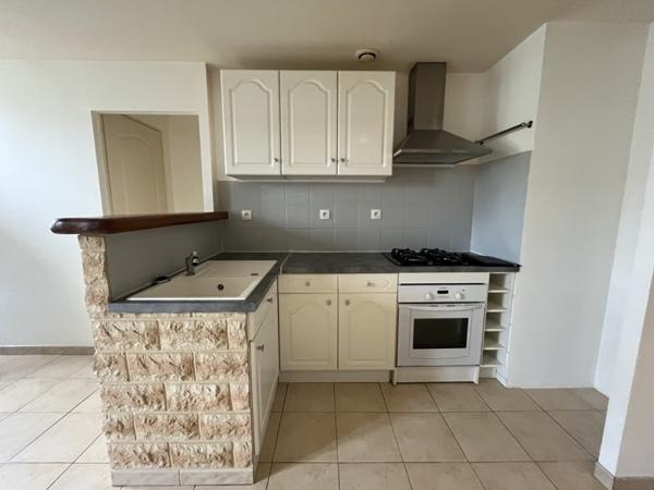 Appartement à vendre |                                       Pons |                                        3 pièces  |  57 m²