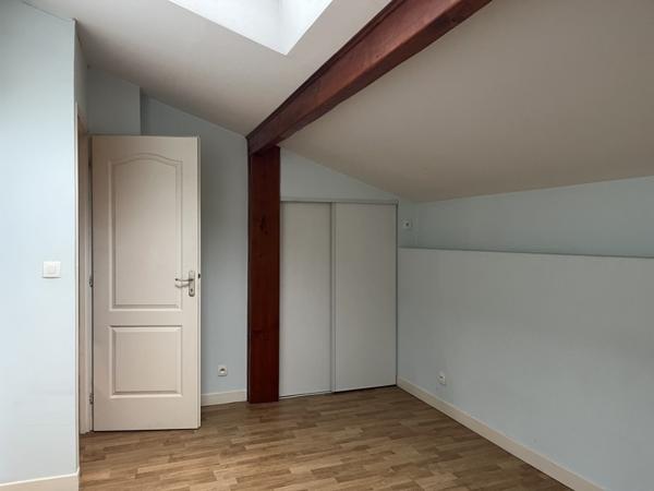 Appartement à vendre |                                       Pons |                                        3 pièces  |  57 m²