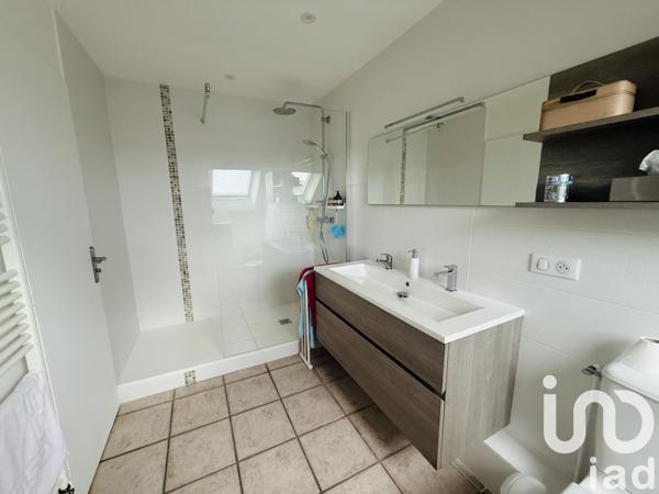 Maison à vendre 6 pièces 178 m² Mâcon