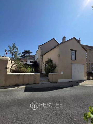 Maison de village à Brigueil-le-Chantre