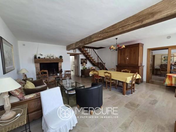 Maison de village à Brigueil-le-Chantre