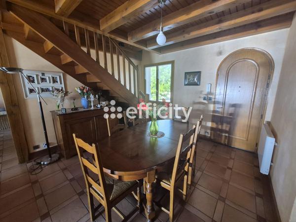 Maison
         8 pièces
        - 205 m² Bien prestige 418 000 € *