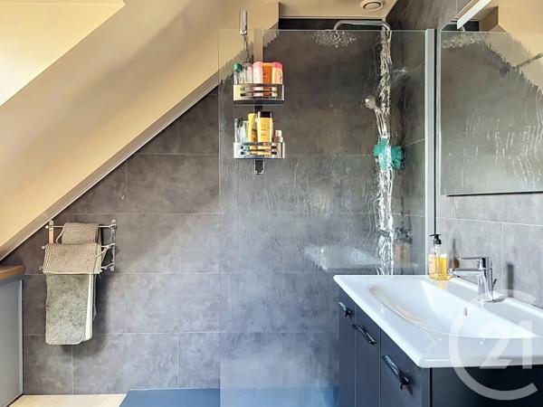 Maison à vendre  6 pièces - 120 m 2   LOUVERNE  - 53