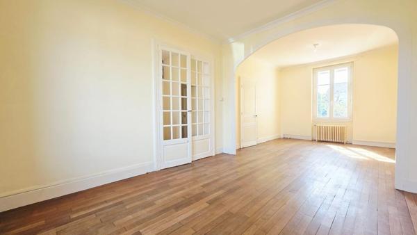 BOURGES MAISON DE 87.5M² 4 PIECES 3 CHAMBRES GARAGE