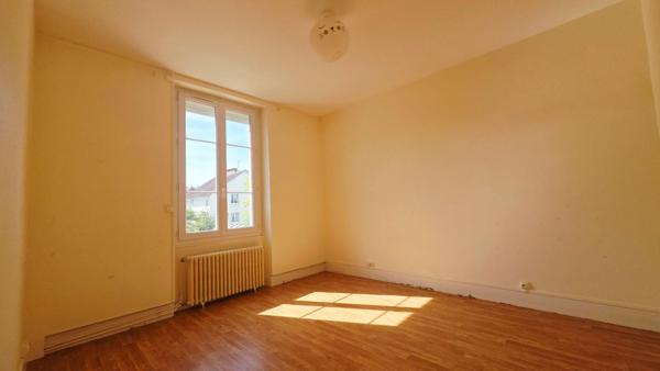 BOURGES MAISON DE 87.5M² 4 PIECES 3 CHAMBRES GARAGE