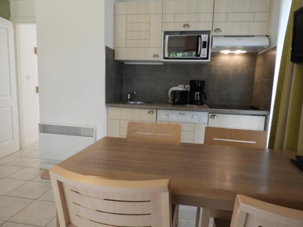 Appartement T2 meublé, résidence calme sécurisée piscine chauffée