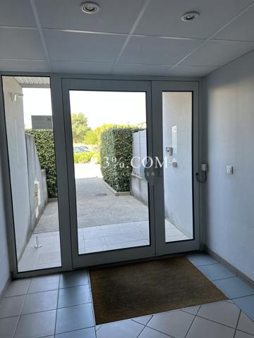 Appartement
                                                                                                                                                                                                                                                                                                                        3 pièce(s)                                                                                                                                                                                                          2 chambre(s)                                                                                                                                                                                                          63.65  m²